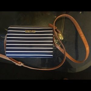 Kenneth Cole Crossbody